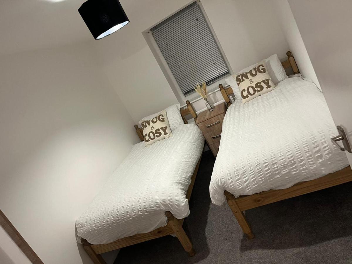 2 Bed Hengrove Villa Bristol Luaran gambar